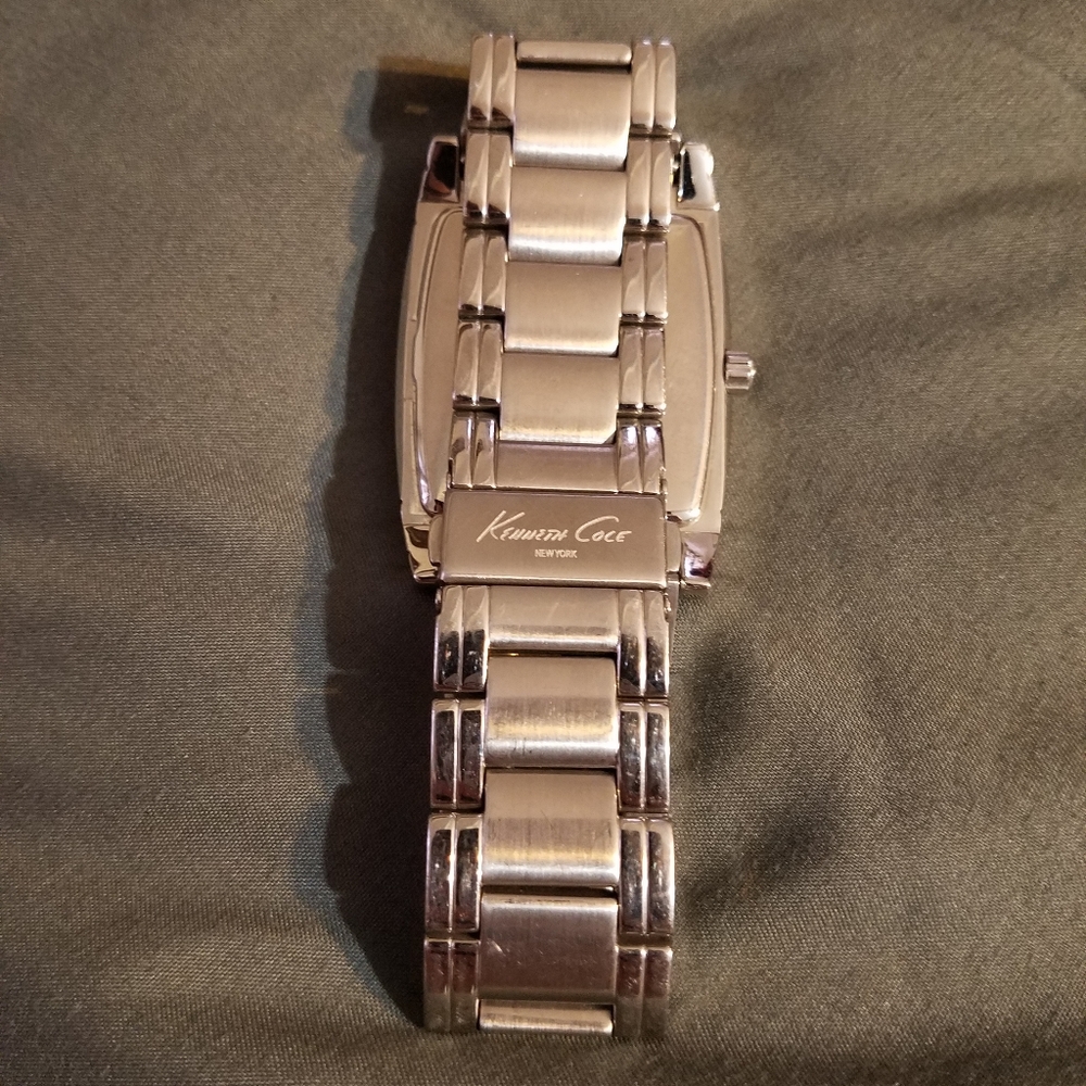 Kenneth Cole Watch - Picture 2 of 2